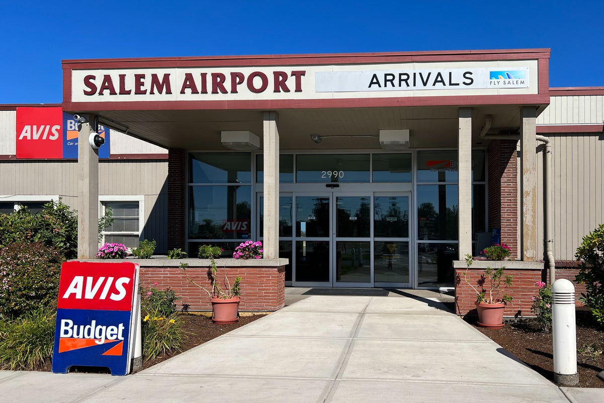 How Salem, Oregon got its commercial flight groove back. (Hint