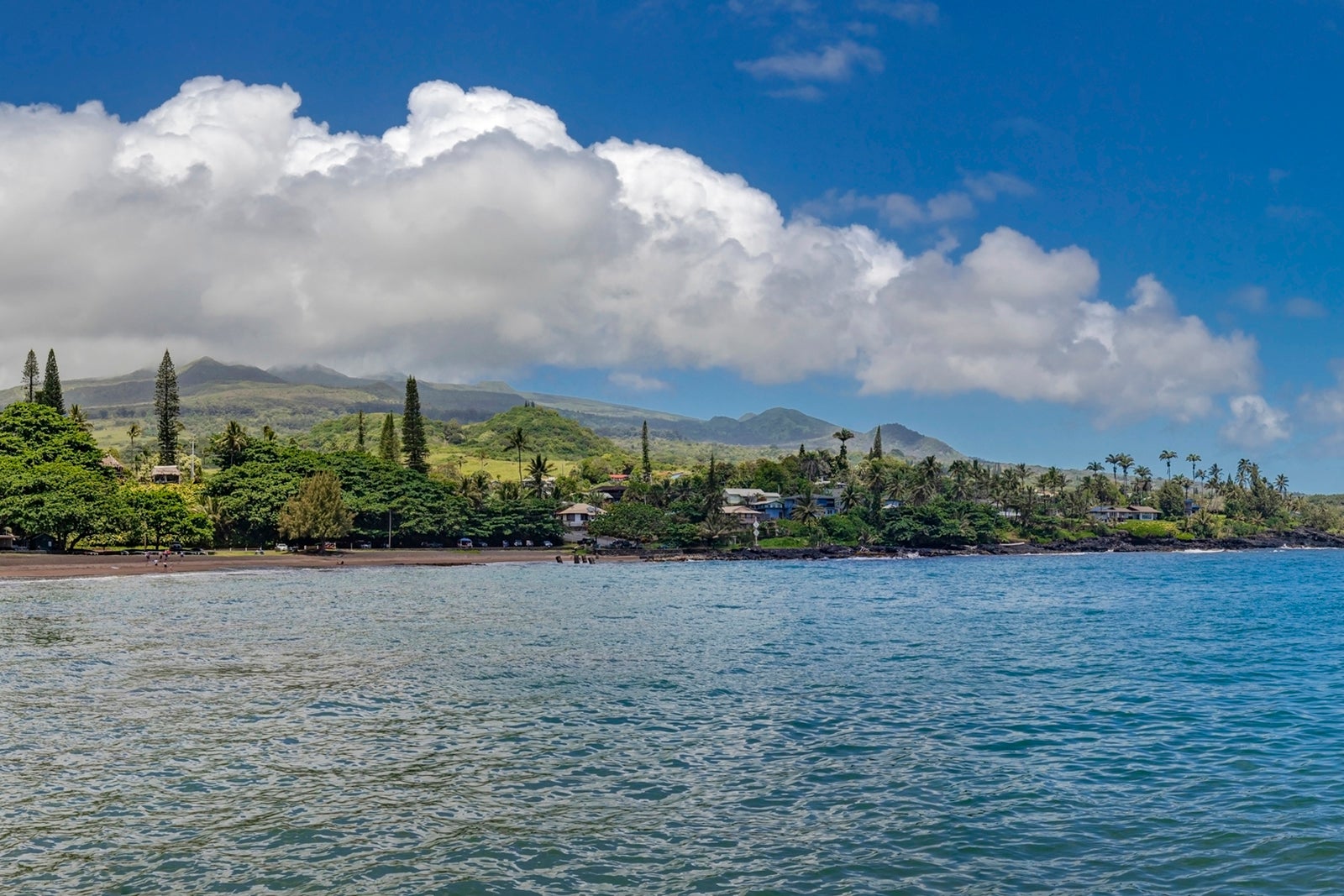 How to Visit Maui Responsibly As the Hawaiian Island Recovers From