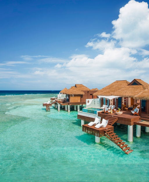 8 best overwater bungalows in the Caribbean