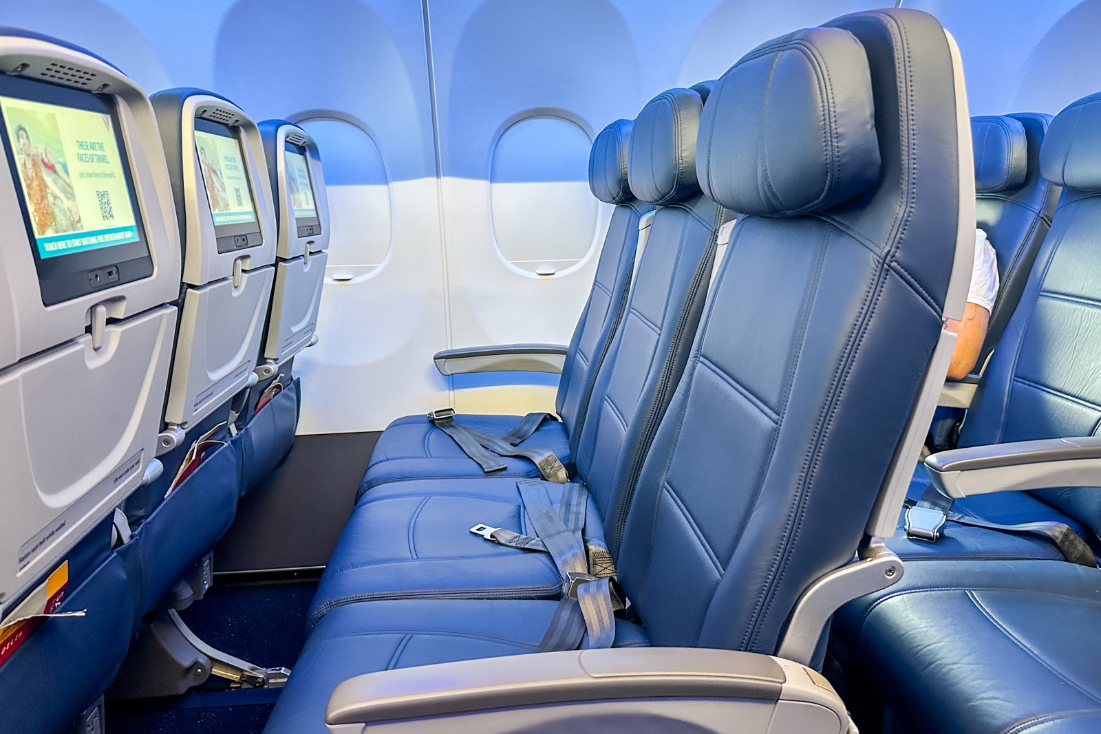 That Alaskan breeze: A review of Alaska's A321neo in economy from San  Francisco to New York - The Points Guy