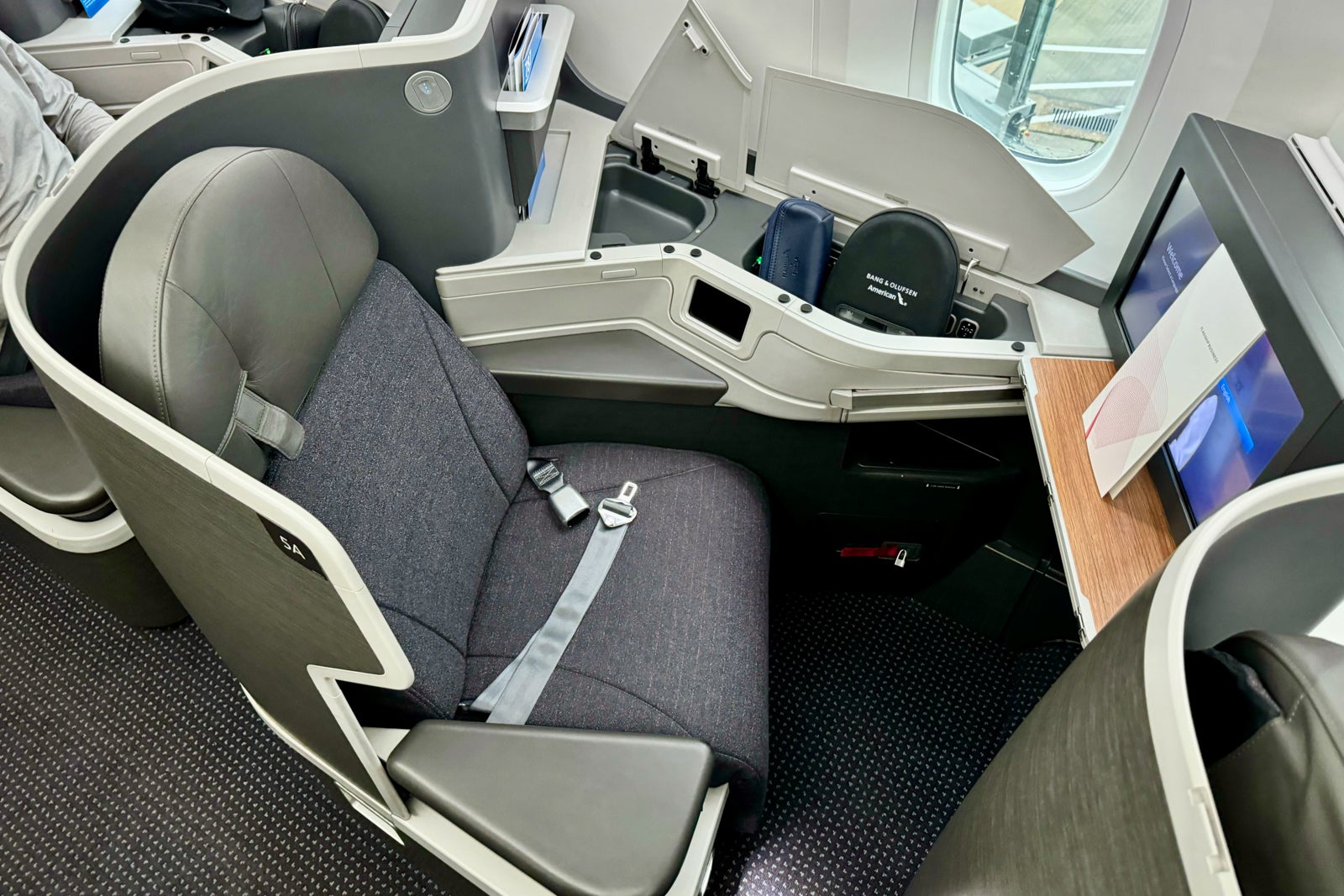 Business Class on American’s Boeing 787-9