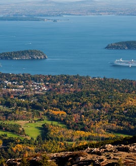 5 best fall foliage cruises in New England, Canada and beyond