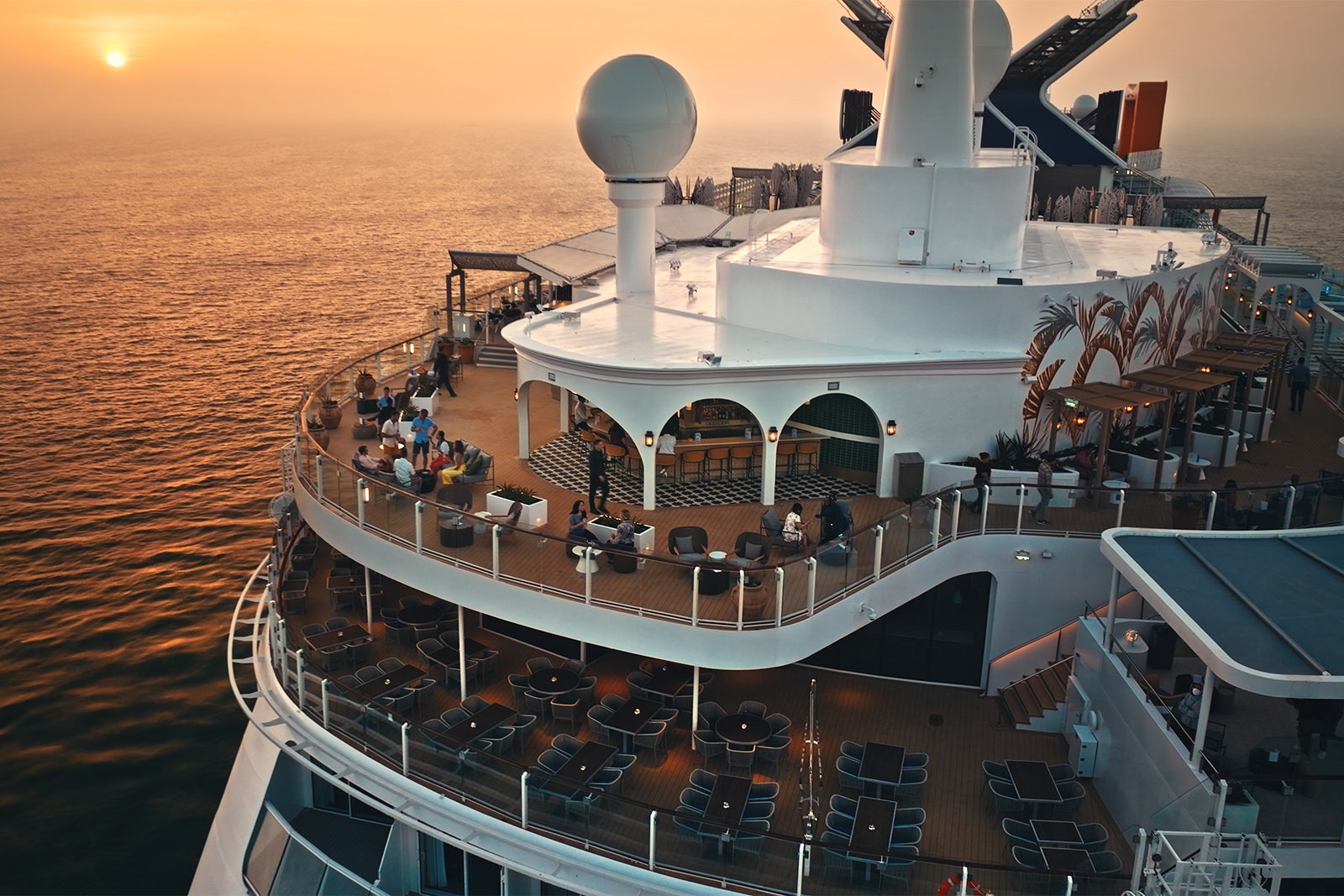 The ultimate guide to cruise ship food and dining - The Points Guy