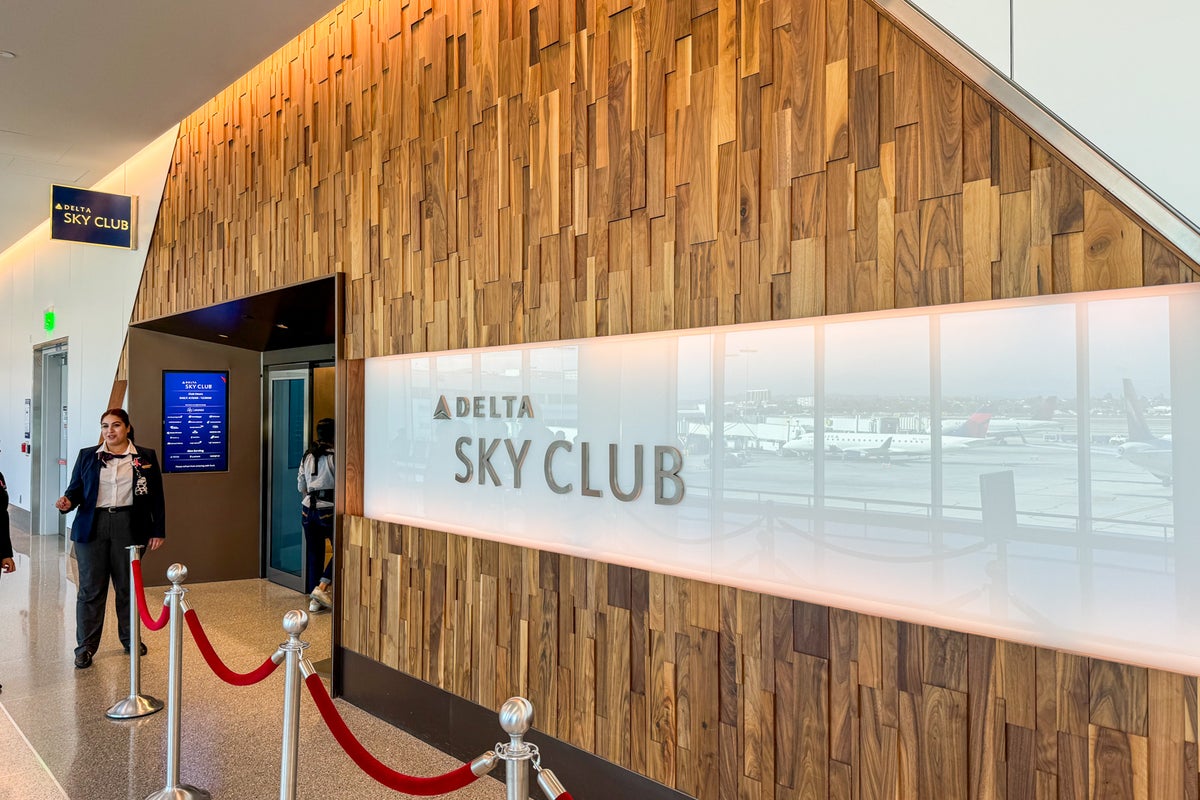 Delta SkyMiles Complete guide to earning, redeeming and elite status