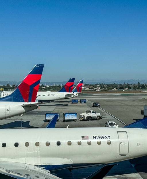 How to earn Delta SkyMiles, from using credit cards to online shopping
