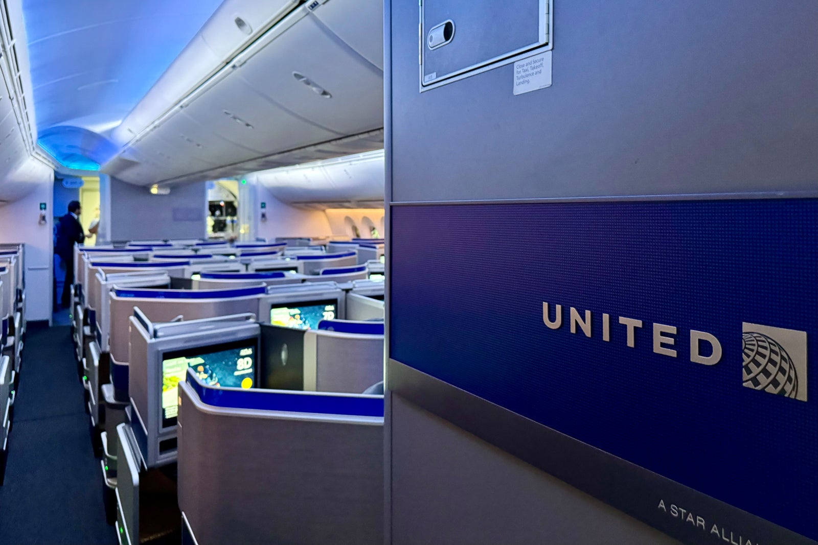 United Boeing 787 Polaris