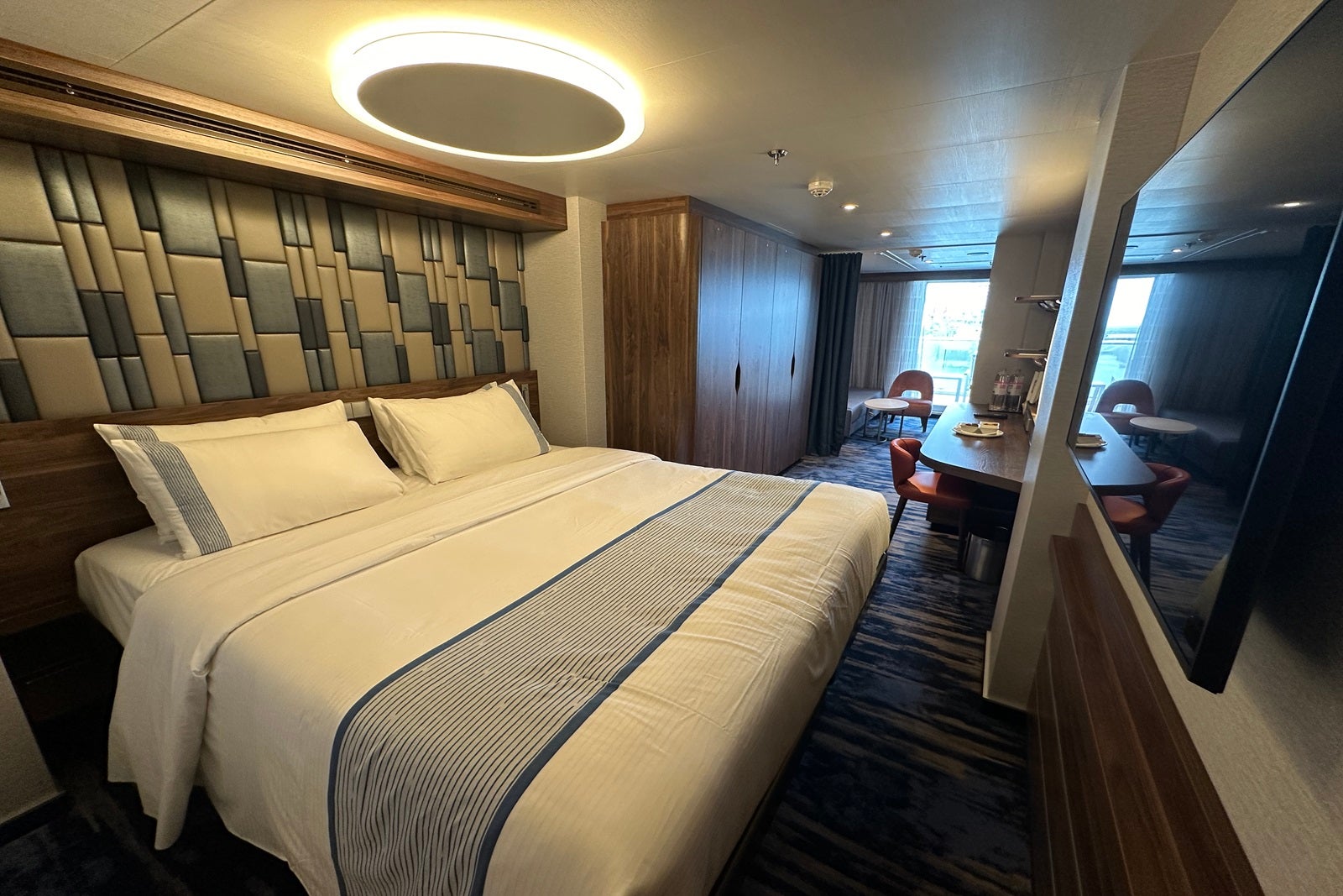 carnival cruise stateroom pictures