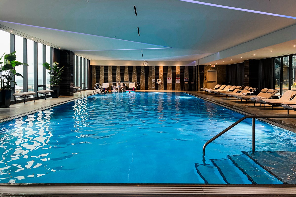 Sky-high luxury: A review of the new St. Regis Chicago - The Points Guy