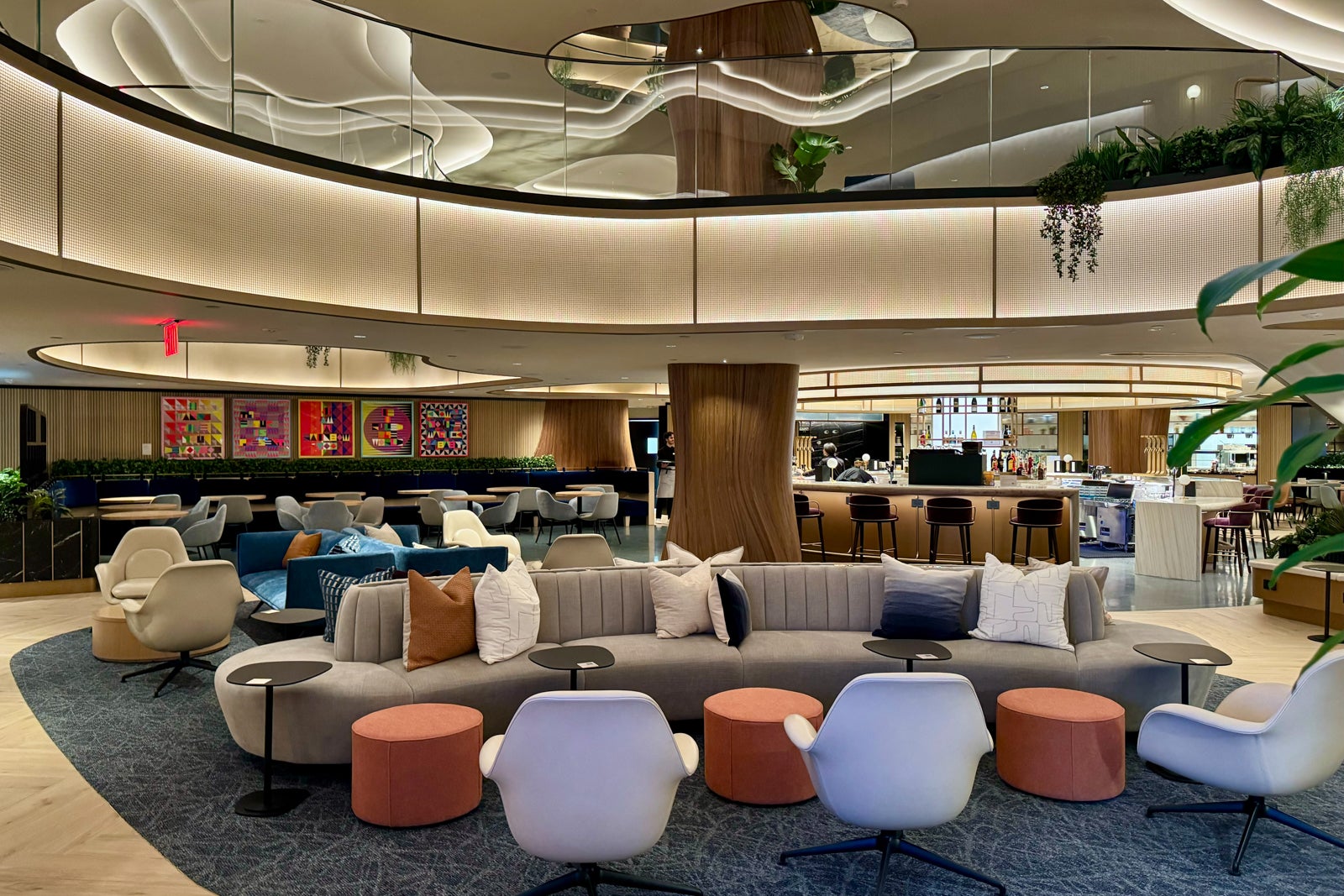 Chase simply debuted its LaGuardia lounge — and it is the nicest in your entire airport