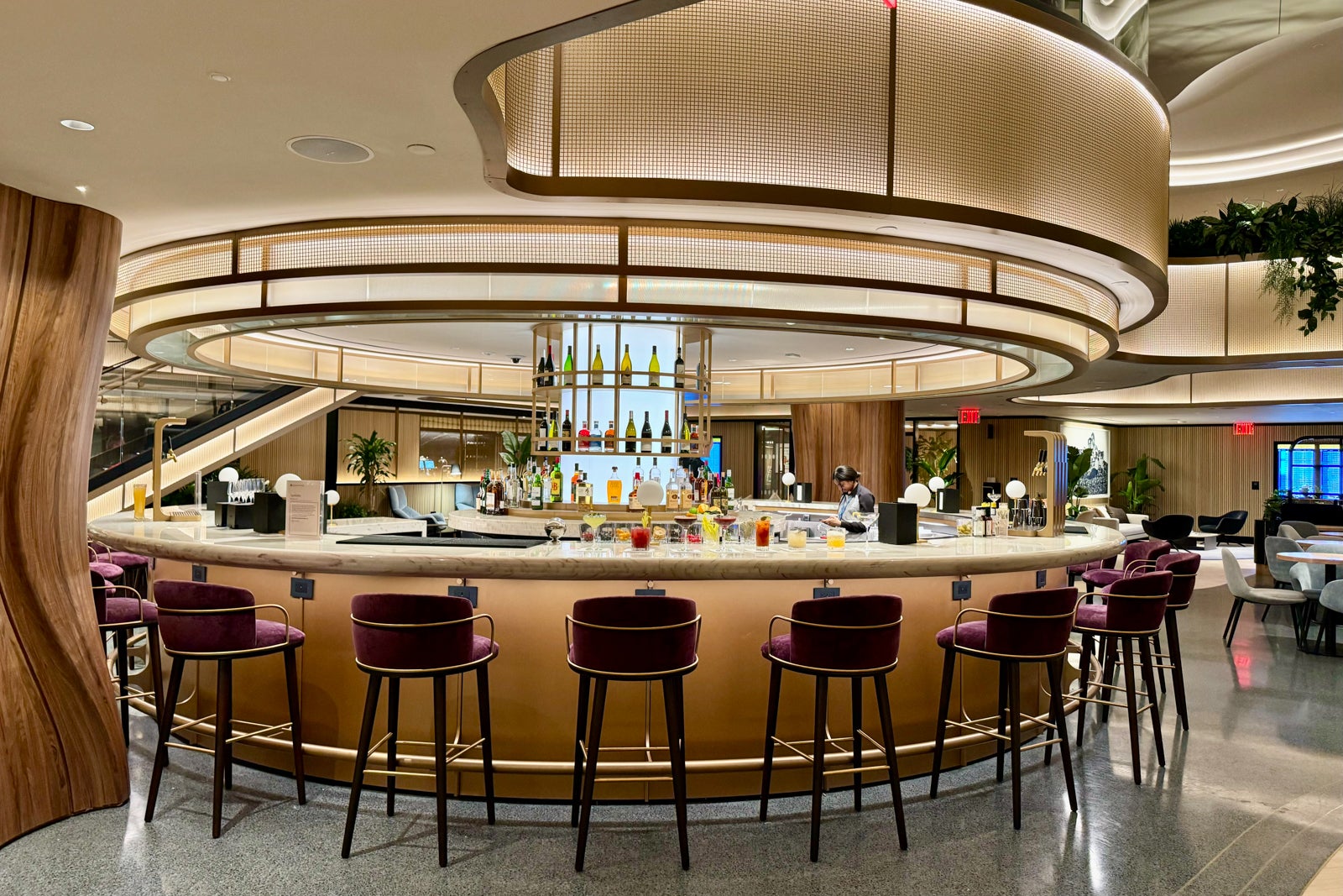 Chase Just Debuted Its LaGuardia Lounge — And It's The Nicest In The ...