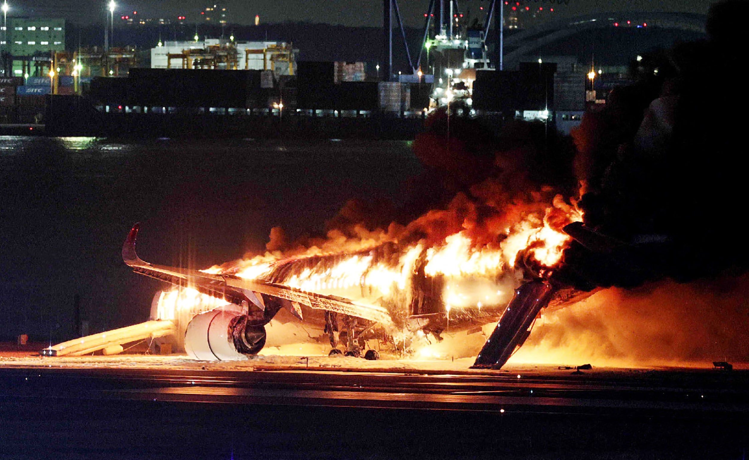 Tokyo’s Haneda Airport resumes flights after firey Japan Airways crash