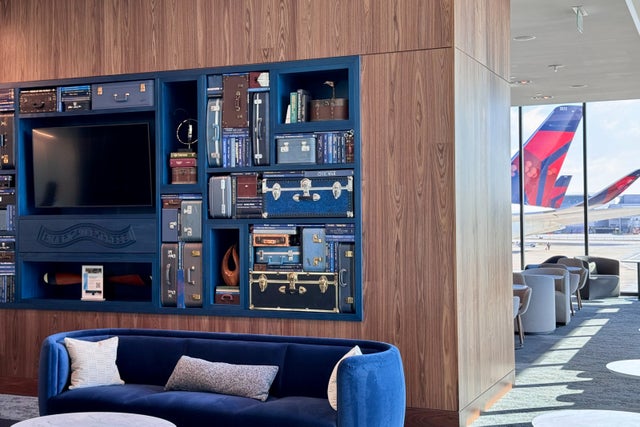 First look: Amex's stunning new Centurion Lounge in Atlanta - EscapeSoul
