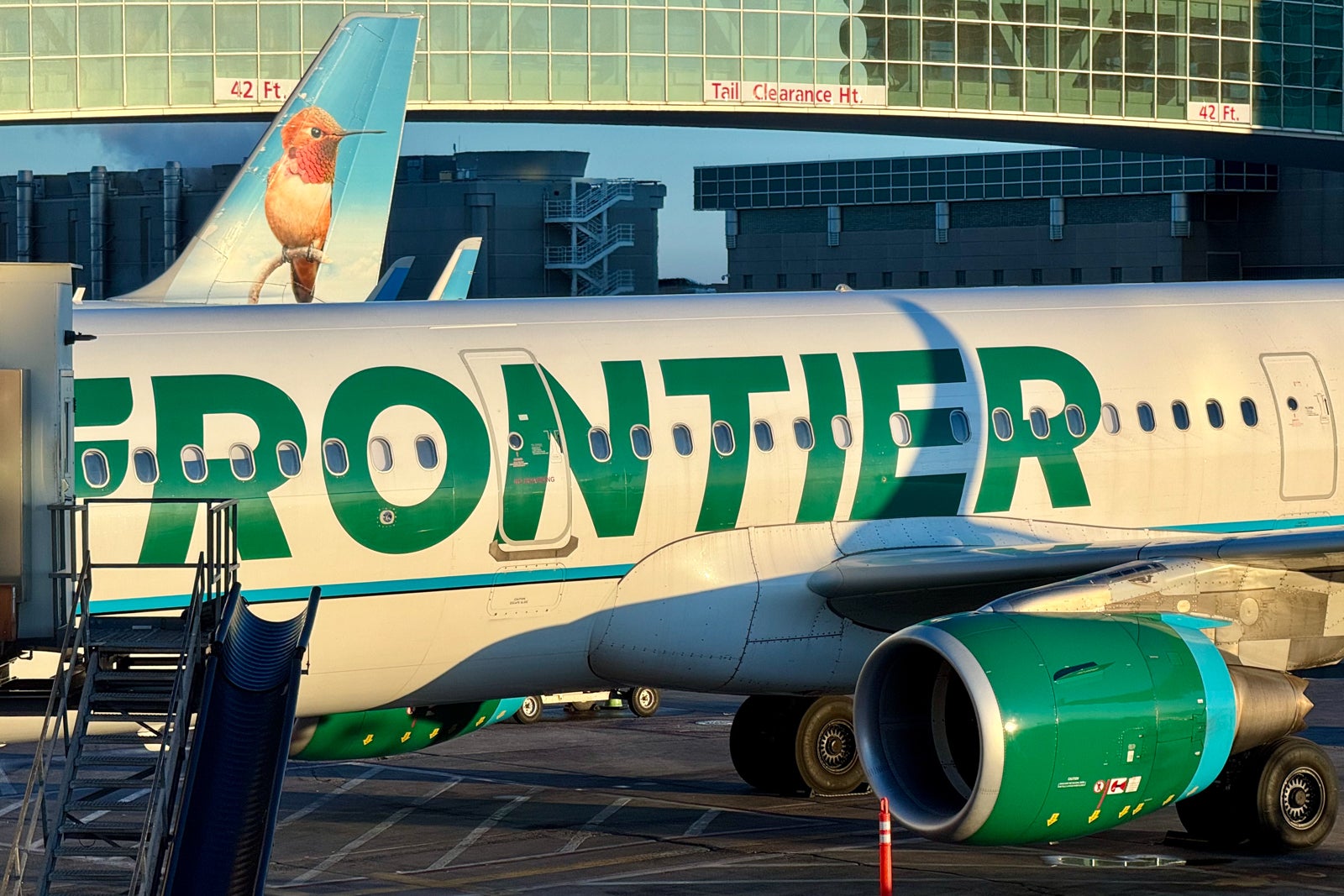 Frontier broadcasts 8 new routes from Philadelphia