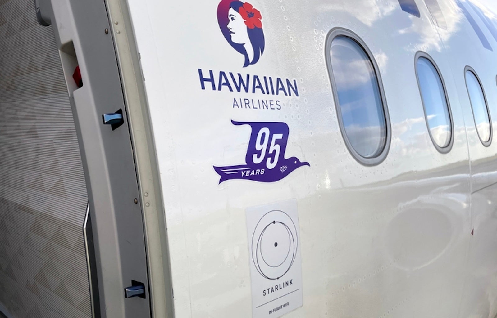 Hawaiian Airlines adds Starlink WiFi to its jets The Points Guy