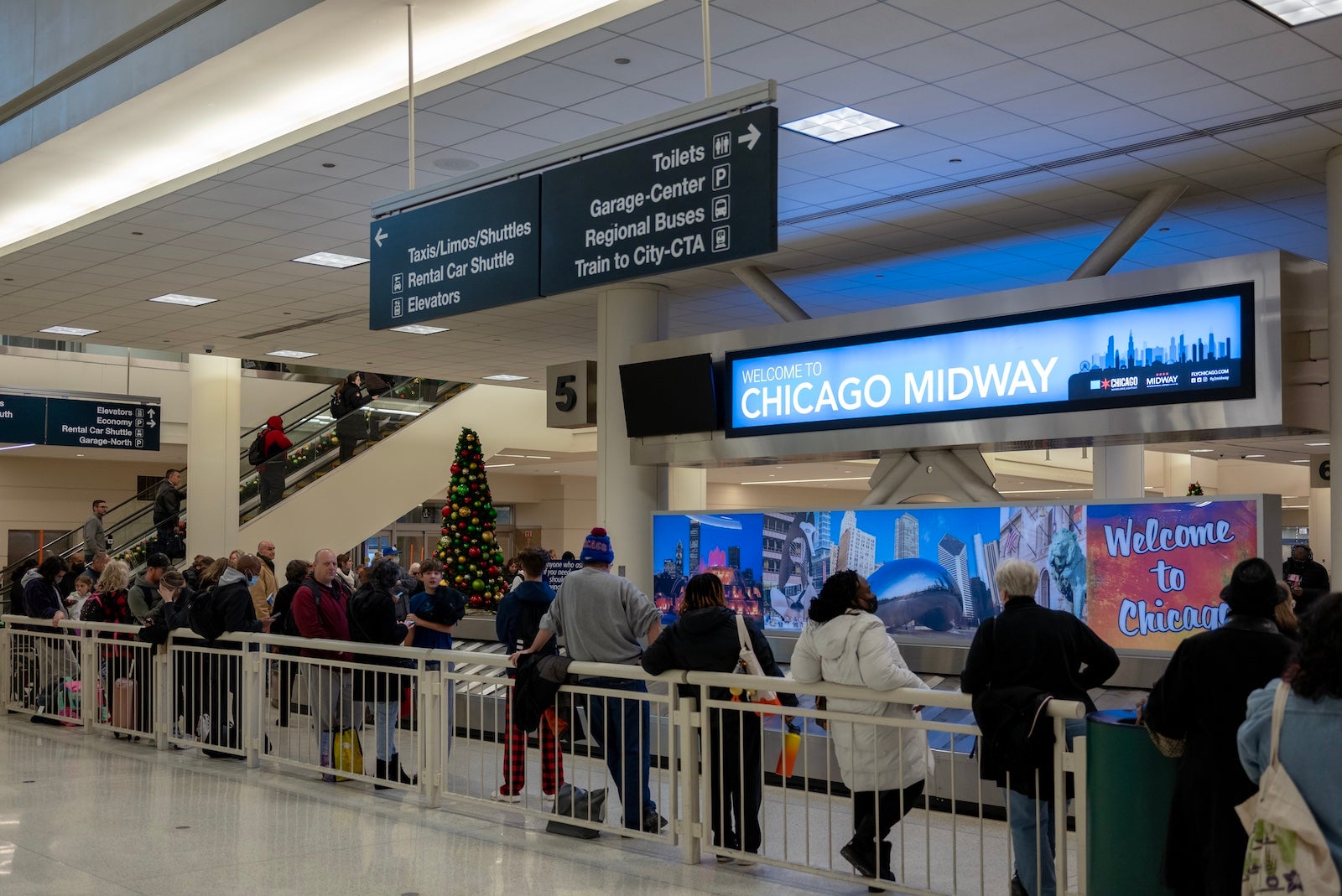 The best ways to get from Midway International Airport to downtown Chicago