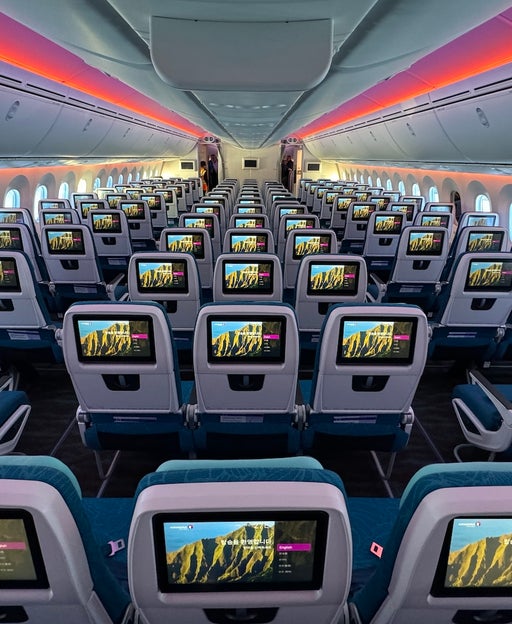 Best ways to redeem points and miles for Hawaiian Airlines flights