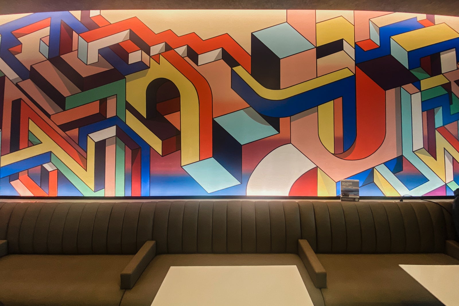 Natural light and space for all A look at O'Hare's newest United Club