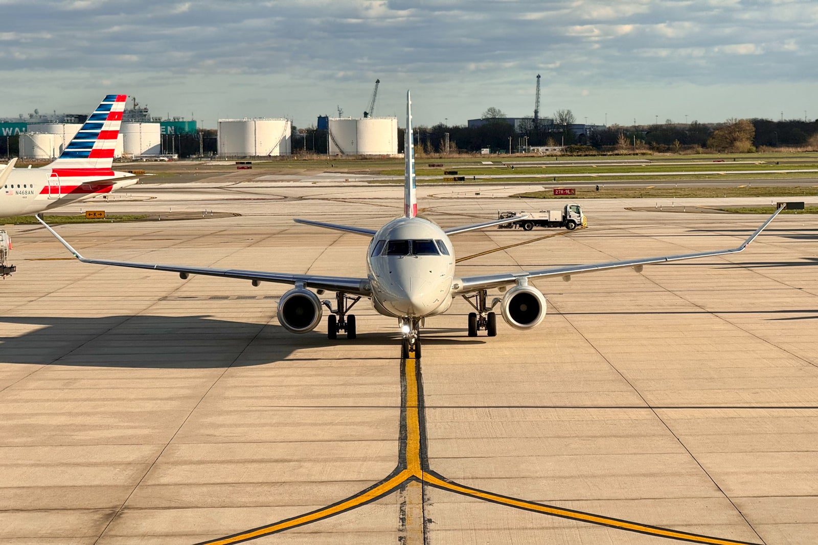 American Airlines Philadelphia PHL Airport Airbus Boeing Embraer