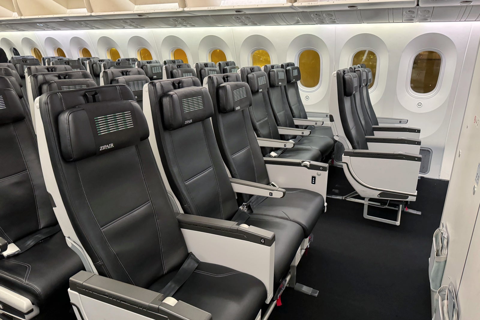 Zipair economy vs. business class to Japan Is the budget carrier worth