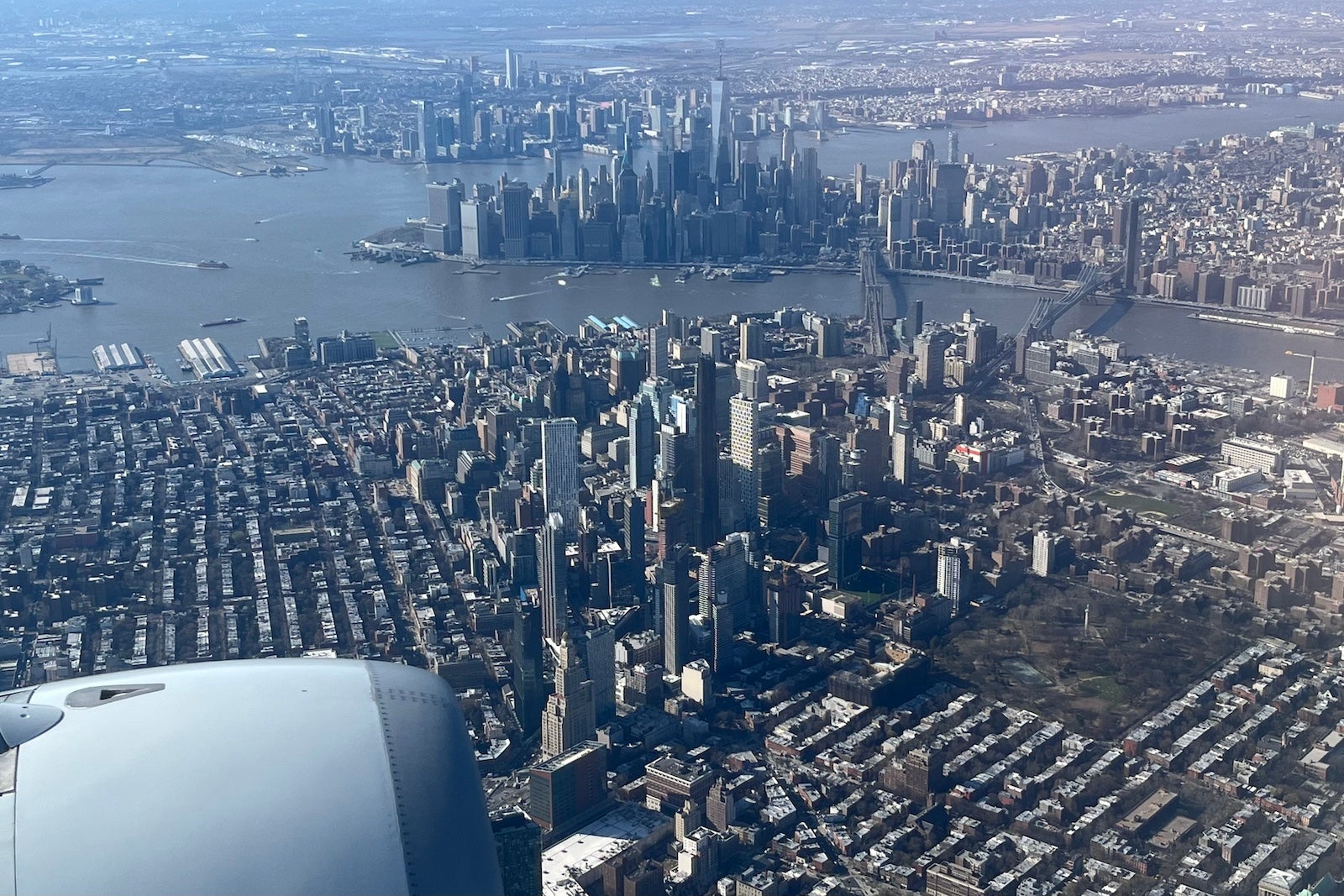 Airlines ask FAA to extend New York slot waivers through late 2025
