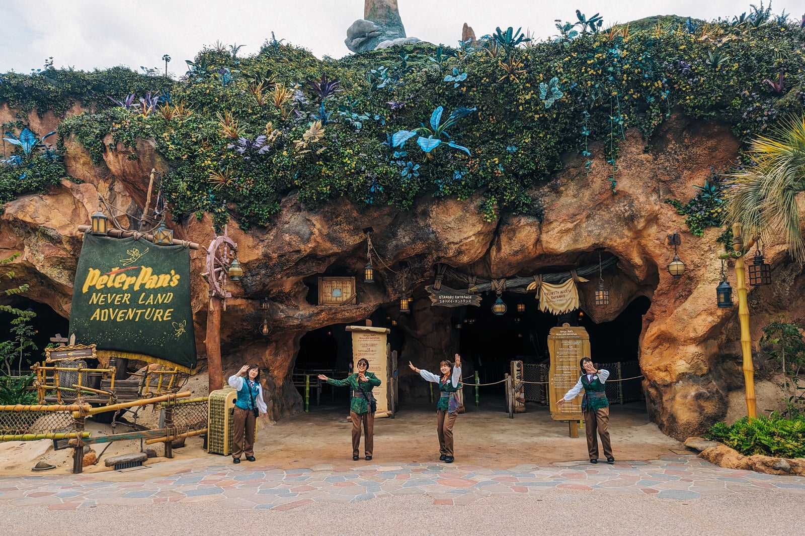 Sneak peek of Tokyo DisneySea's new Fantasy Springs rides and hotel ...