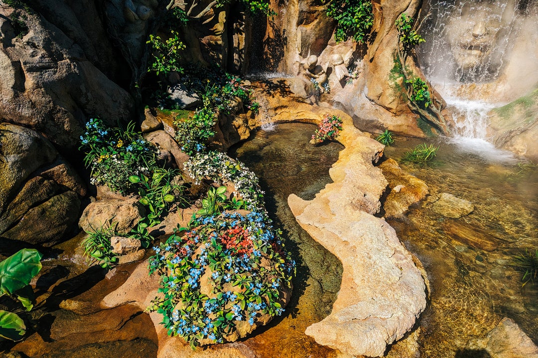 Sneak peek of Tokyo DisneySea's new Fantasy Springs rides and hotel ...
