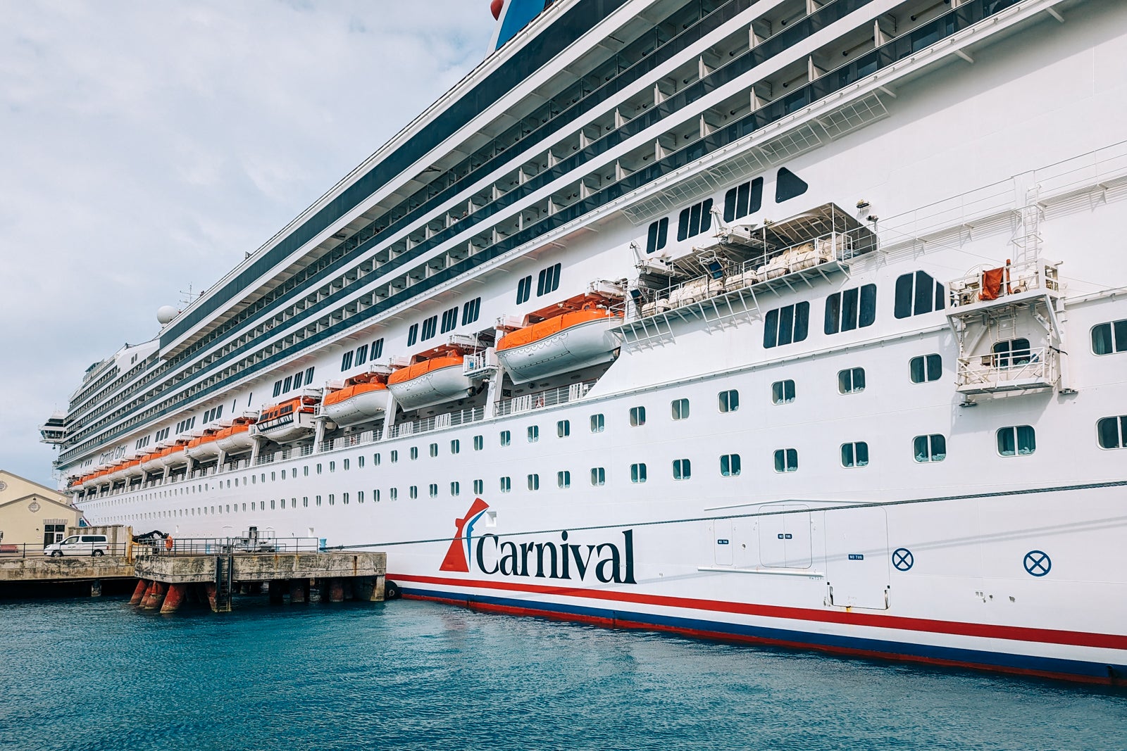 carnival valor cruise port