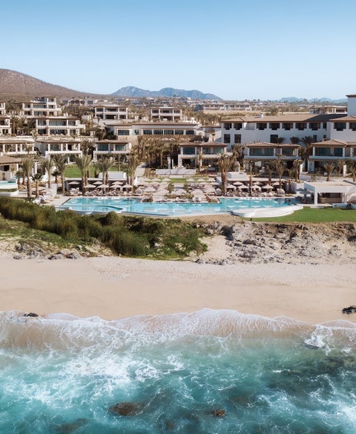 Four Seasons opens a second resort in Los Cabos