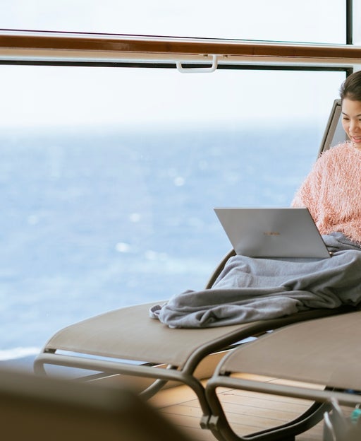 Is the Voom internet on Royal Caribbean cruise ships really as fast as they say?