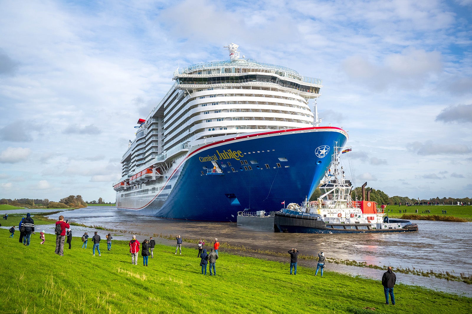 New cruise ship "Carnival Jubilee "is transferred