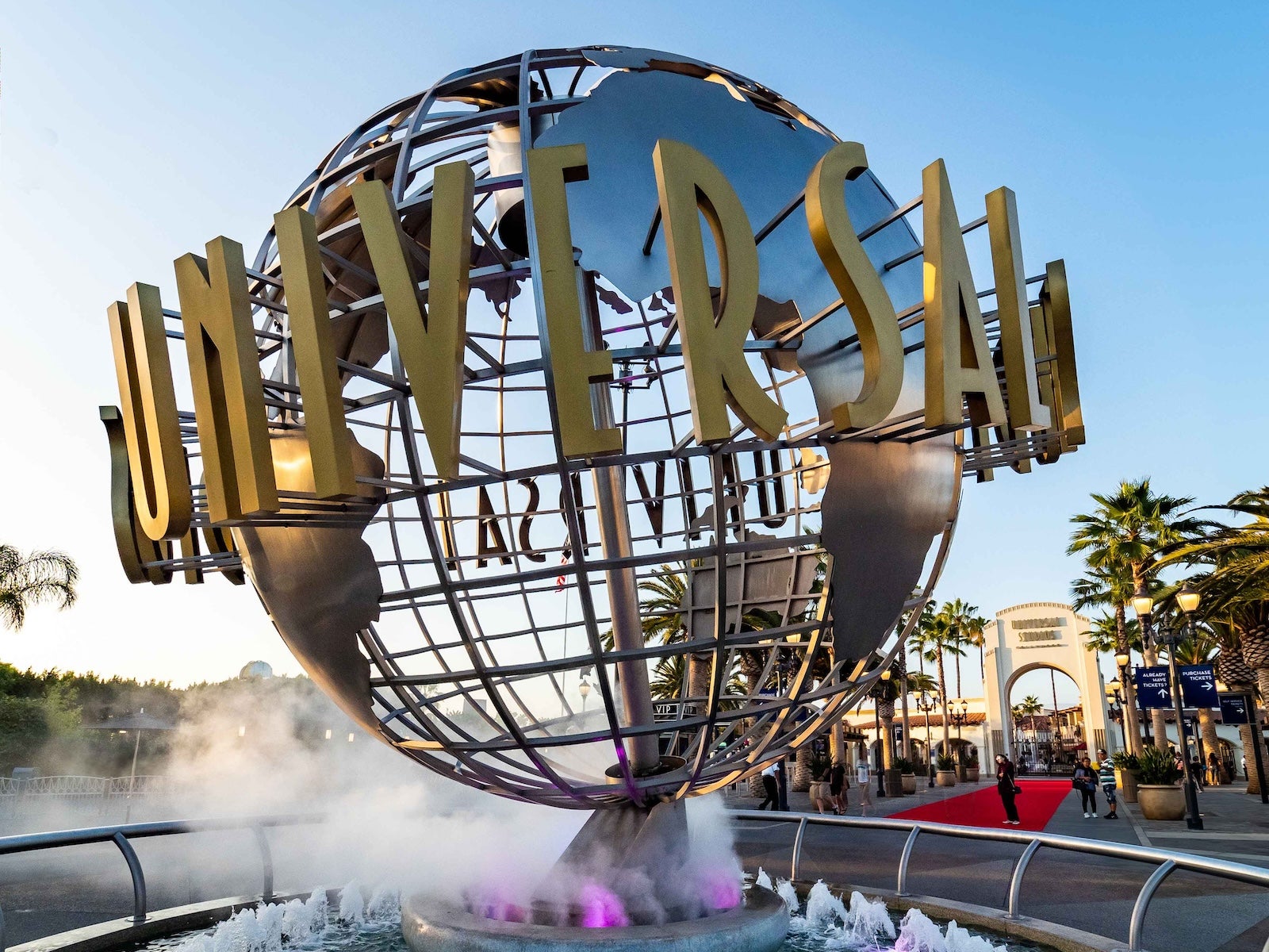 Universal Studios Hollywood debuting new event featuring ‘Star Trek,’ Dungeons & Dragons and more