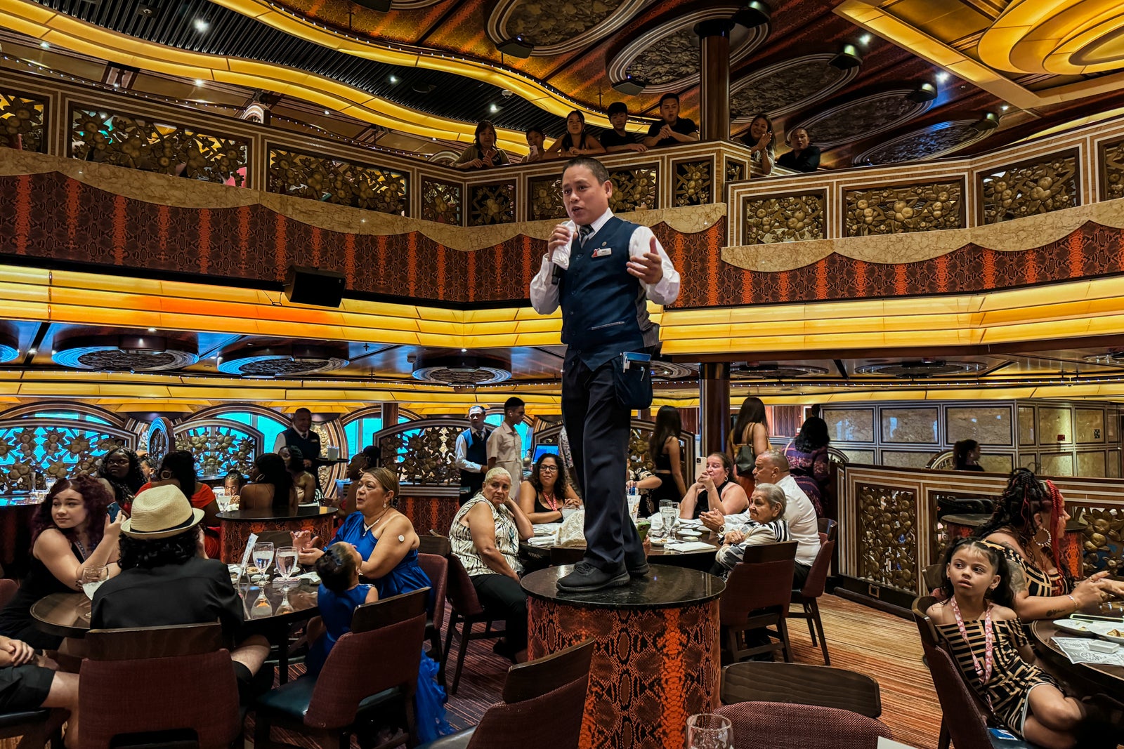 carnival cruise deck 12