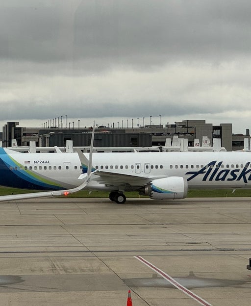 Alaska lounge membership cost to increase in 2025