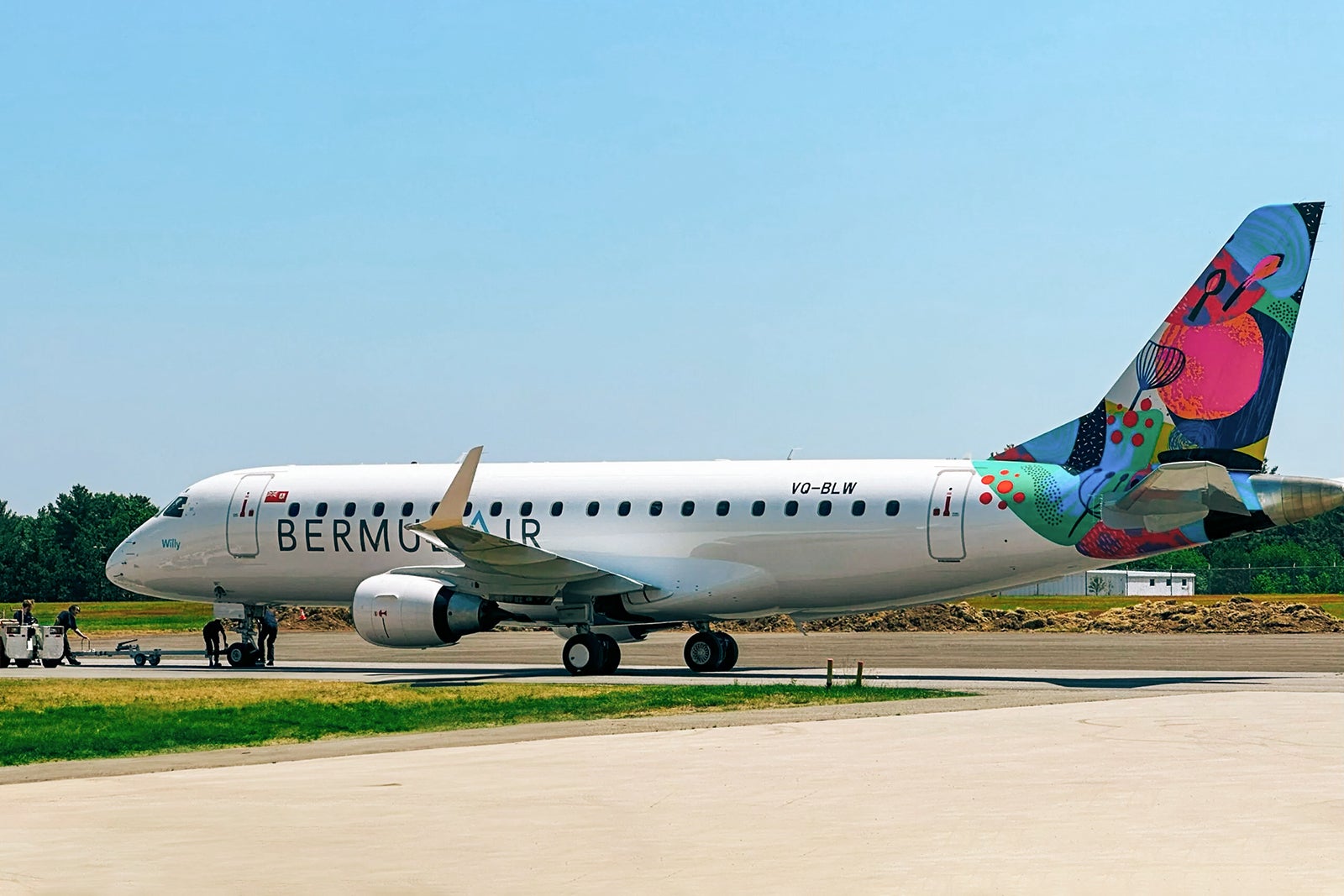 BermudAir Taxiing on tarmac at airport