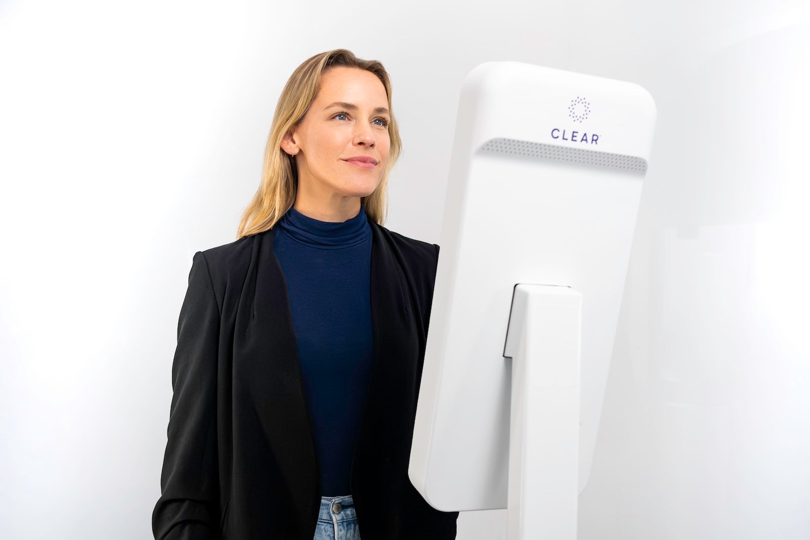 Clear introduces faster verification technology ahead of busy Thanksgiving travel period – The Points Guy