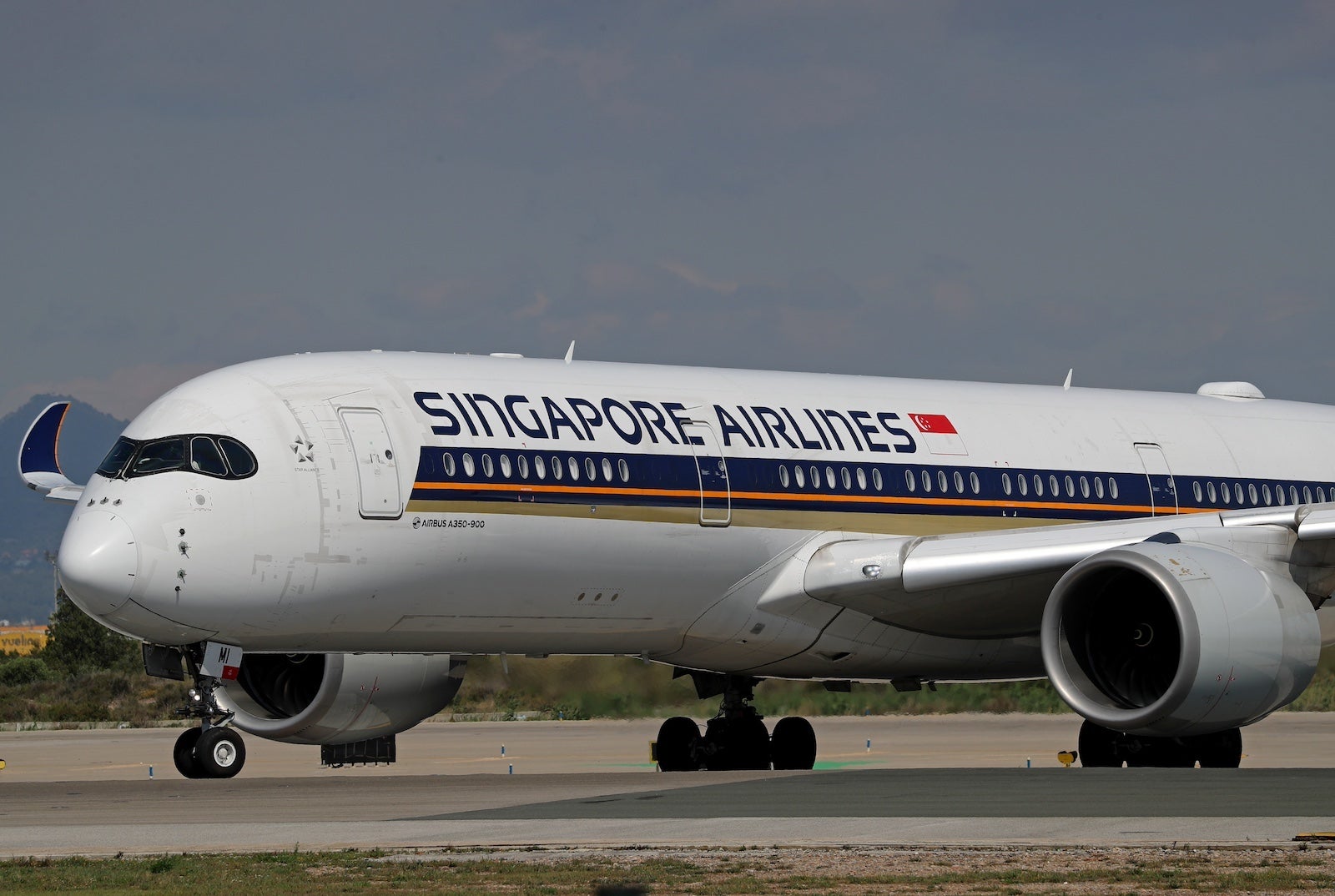 Singapore Airlines Airbus A350 on the runway