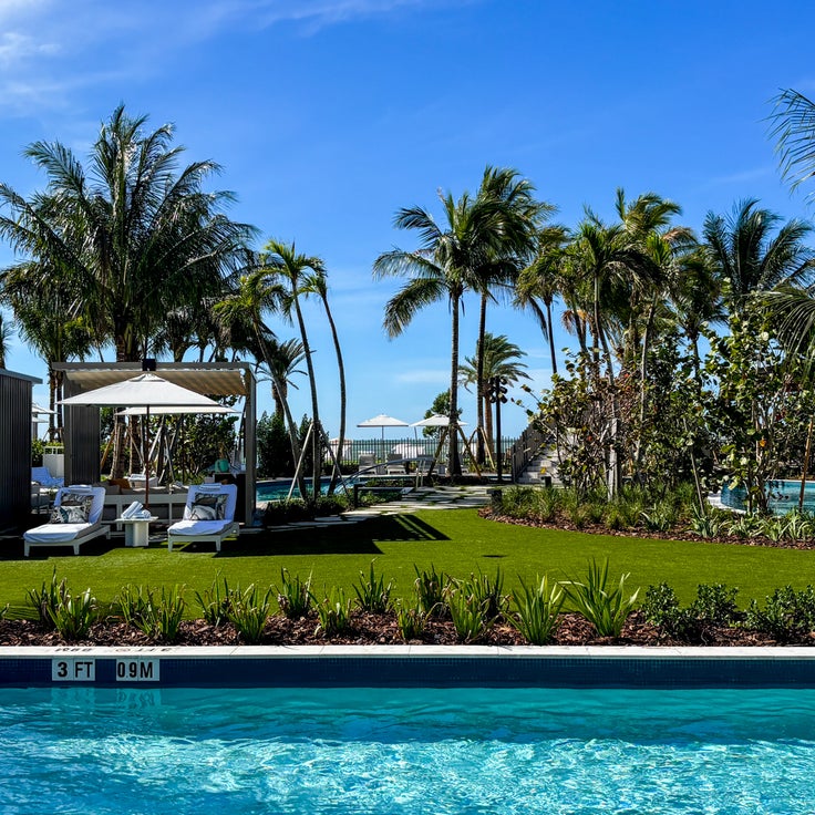 10 points hotels to book near major cities for an easy, last-minute summer getaway