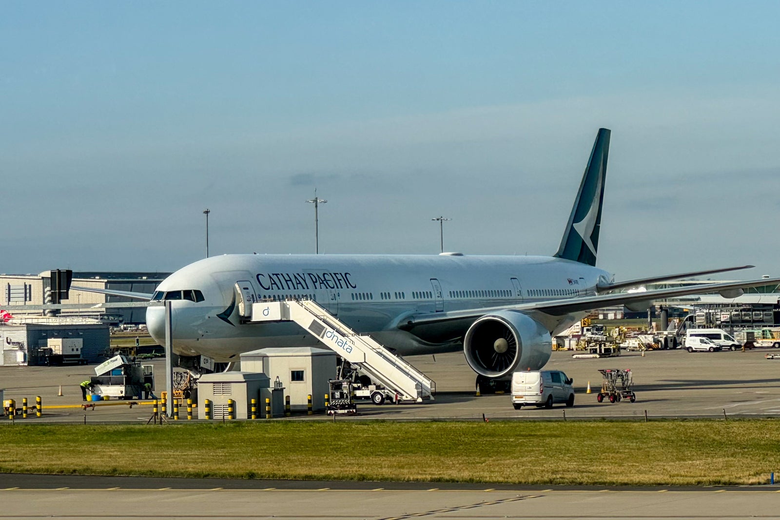 Cathay Pacific launches Aria Suite in North America with new Vancouver-to-Hong Kong route – The Points Guy