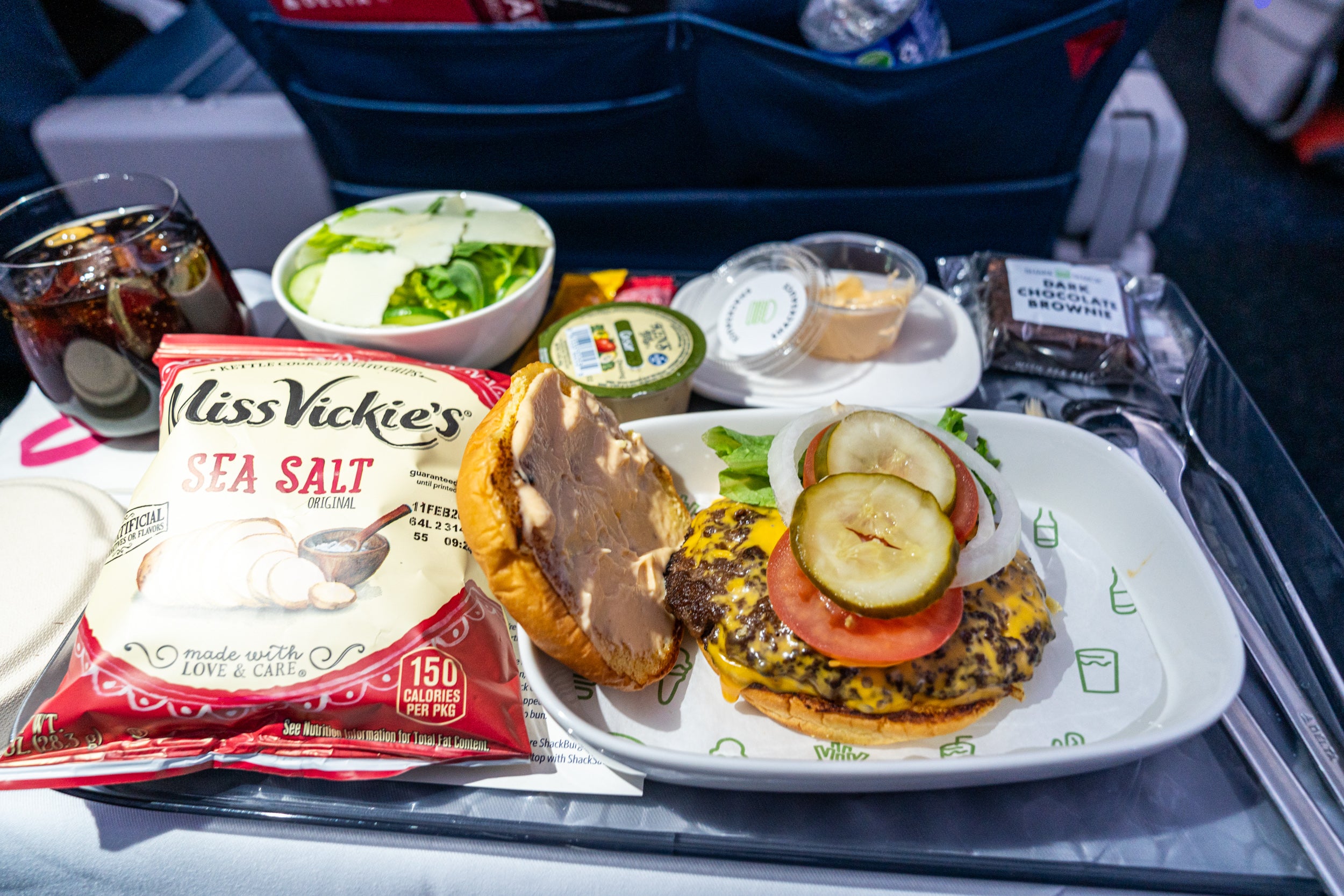 We tried Delta’s Shake Shack burger within the sky. Is it good?