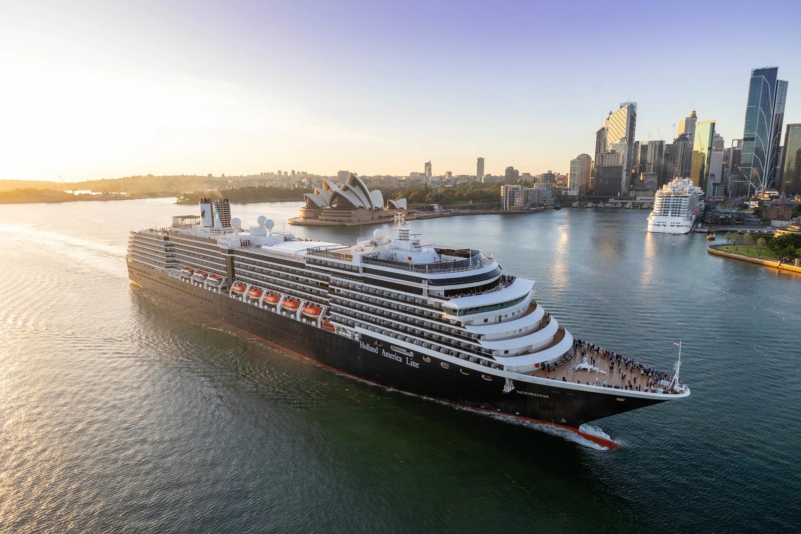 2Noordam Sydney Harbor
