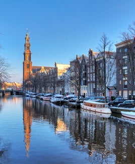 United deal: 25,000 miles one-way to Amsterdam