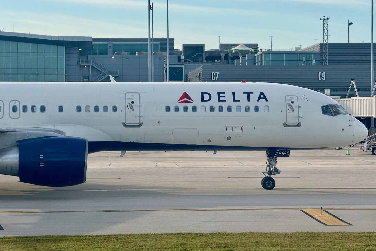 Delta to partner with Uber, cut ties with Lyft - The Points Guy