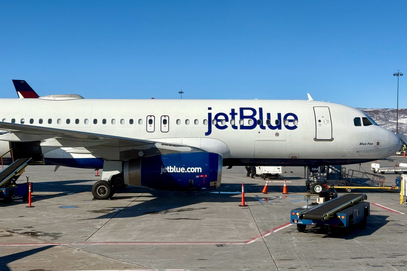 JetBlue Airbus A320 HDN
