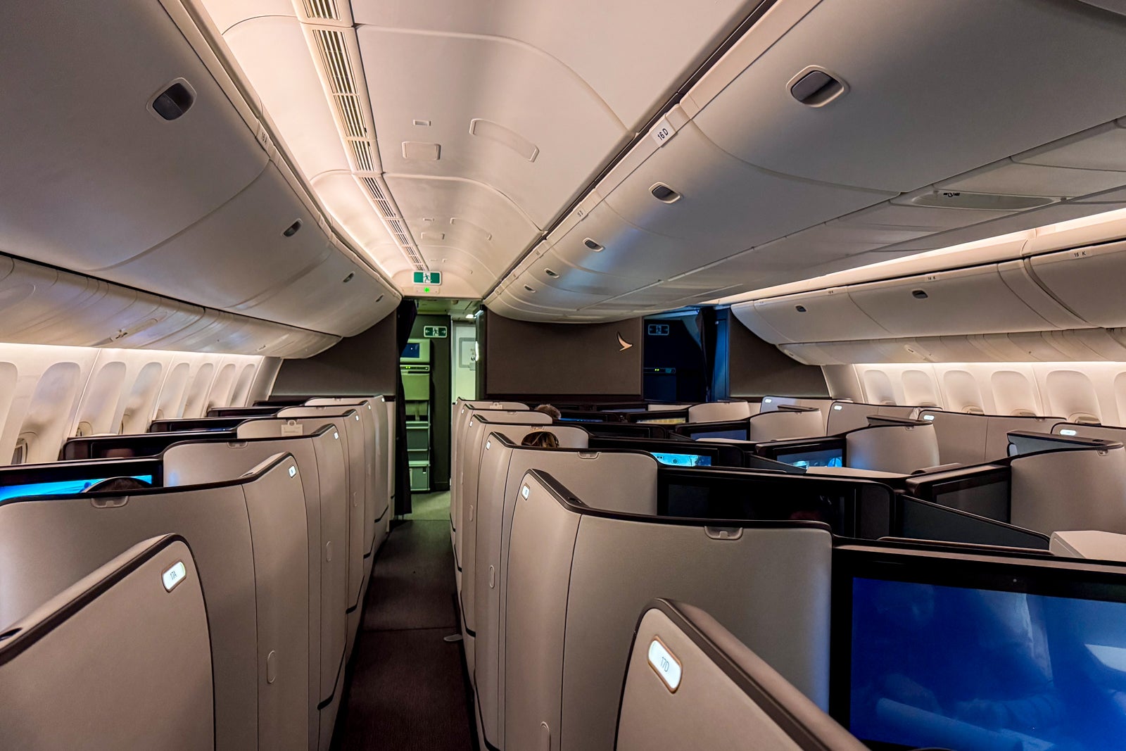 20250317 Cathay Pacific Aria Suite Erosen cabin from back