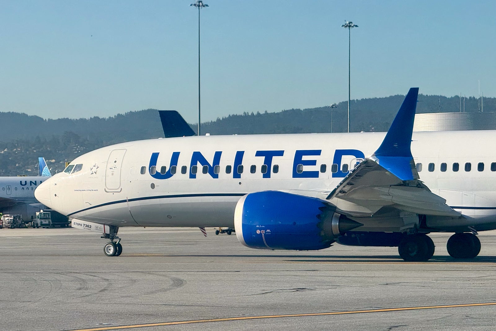United Boeing 737 SFO