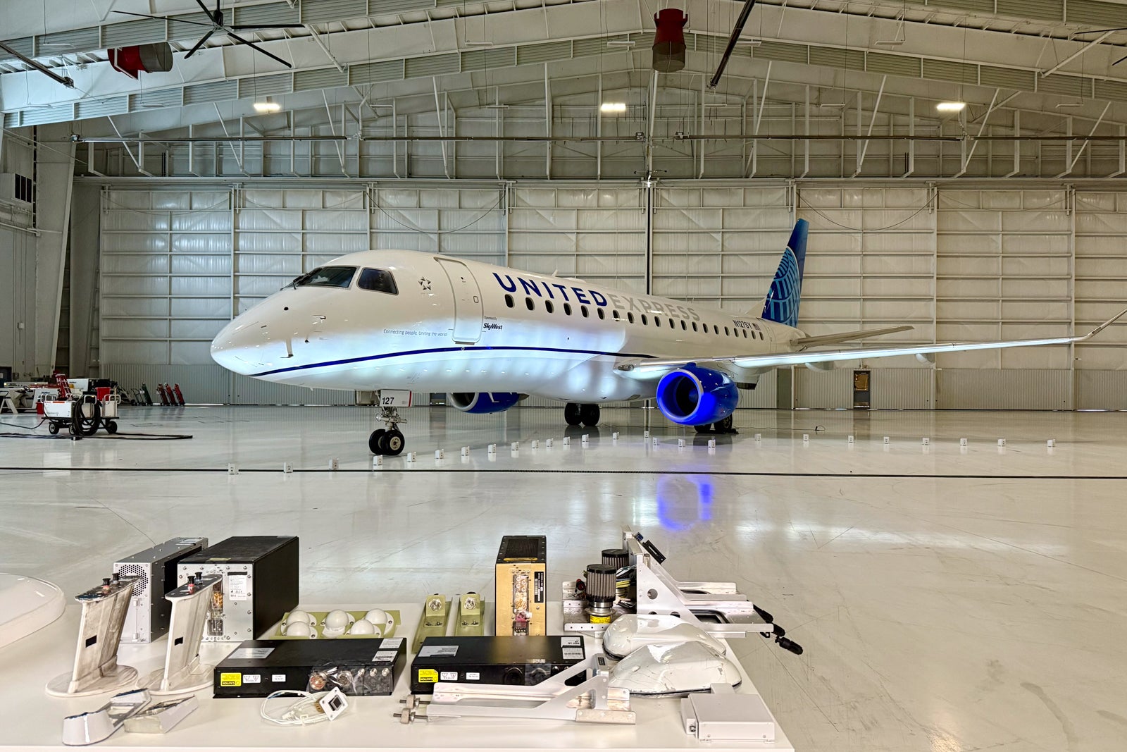 Inside United Airlines' plan to bring free Starlink Wi-Fi to every flight -  The Points Guy