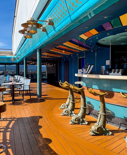 What’s unique about Holland America's Grand World Voyages and how they work