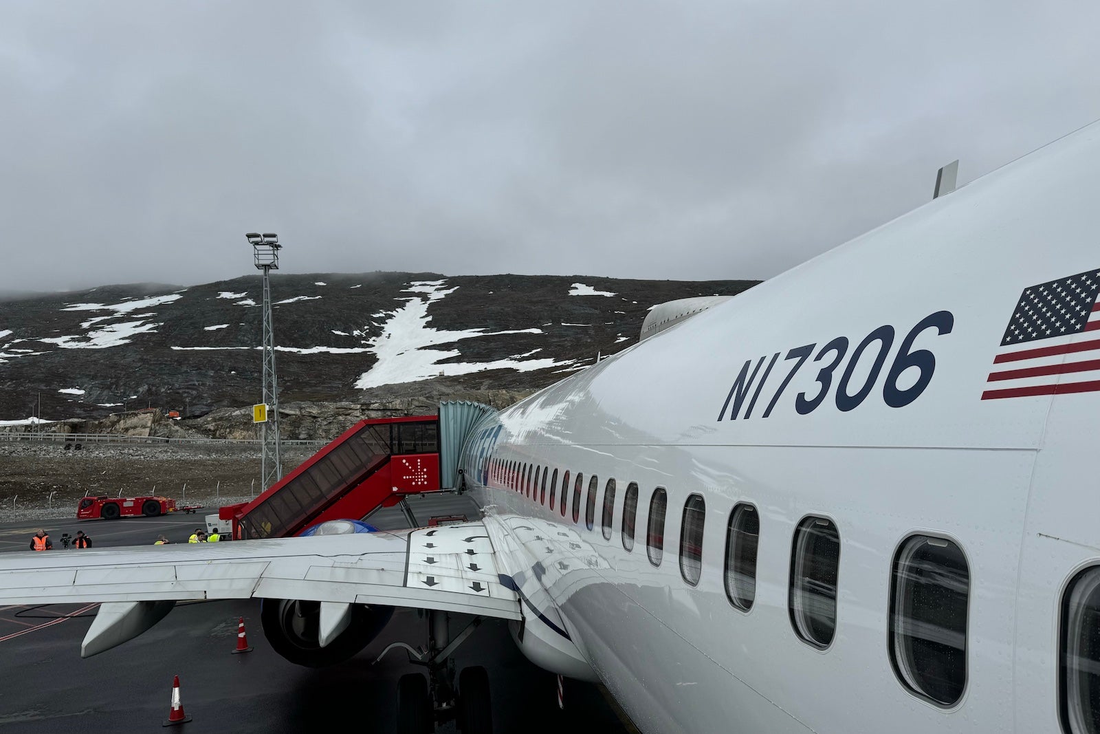 United Airlines launches historic nonstop service to Greenland – The Points Guy